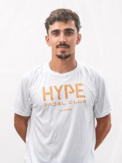 Miguel, com a camisola do Hype.